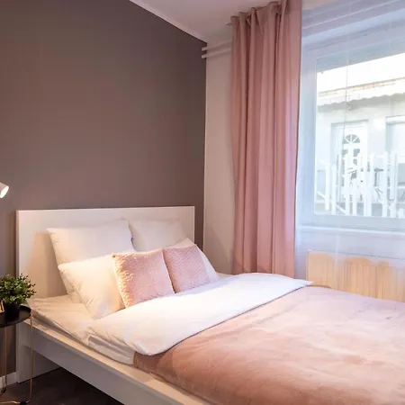 Holiday home Stylish Vacation With Ac - Stilusos Legkondicionalt Nyaralo